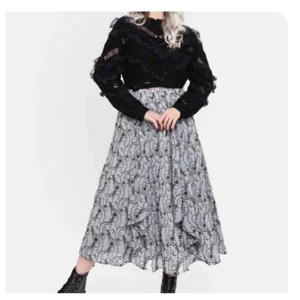 Elegant Black and Gray Lace Skirt